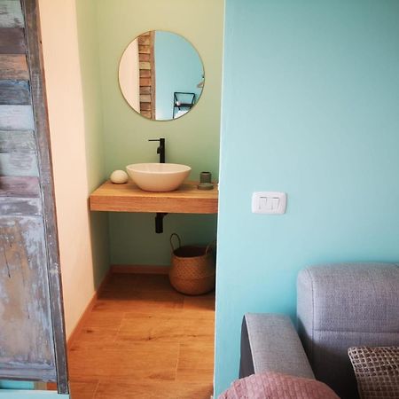 Savona In Flip Flops Apartment Exterior photo